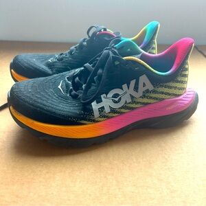 HOKA Womens Mach 5 - Size 6